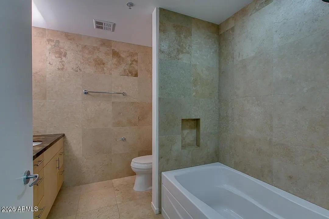 Real Estate Picture 15