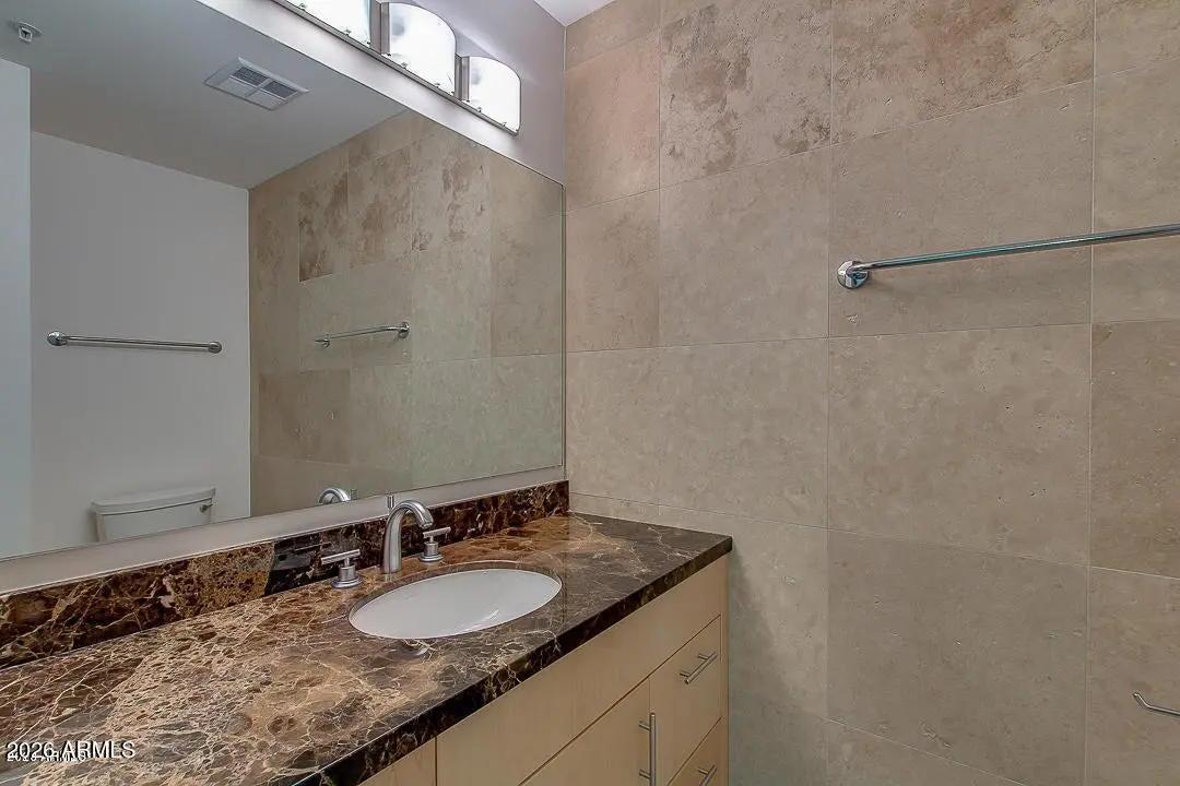 Real Estate Picture 16