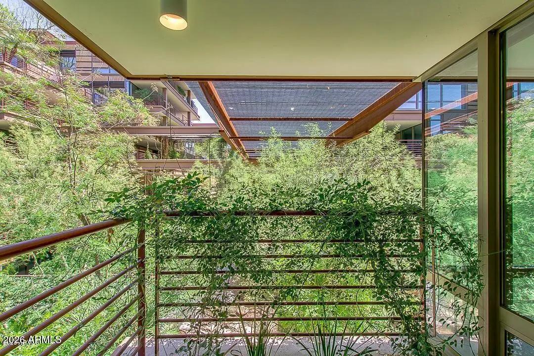 Real Estate Picture 24