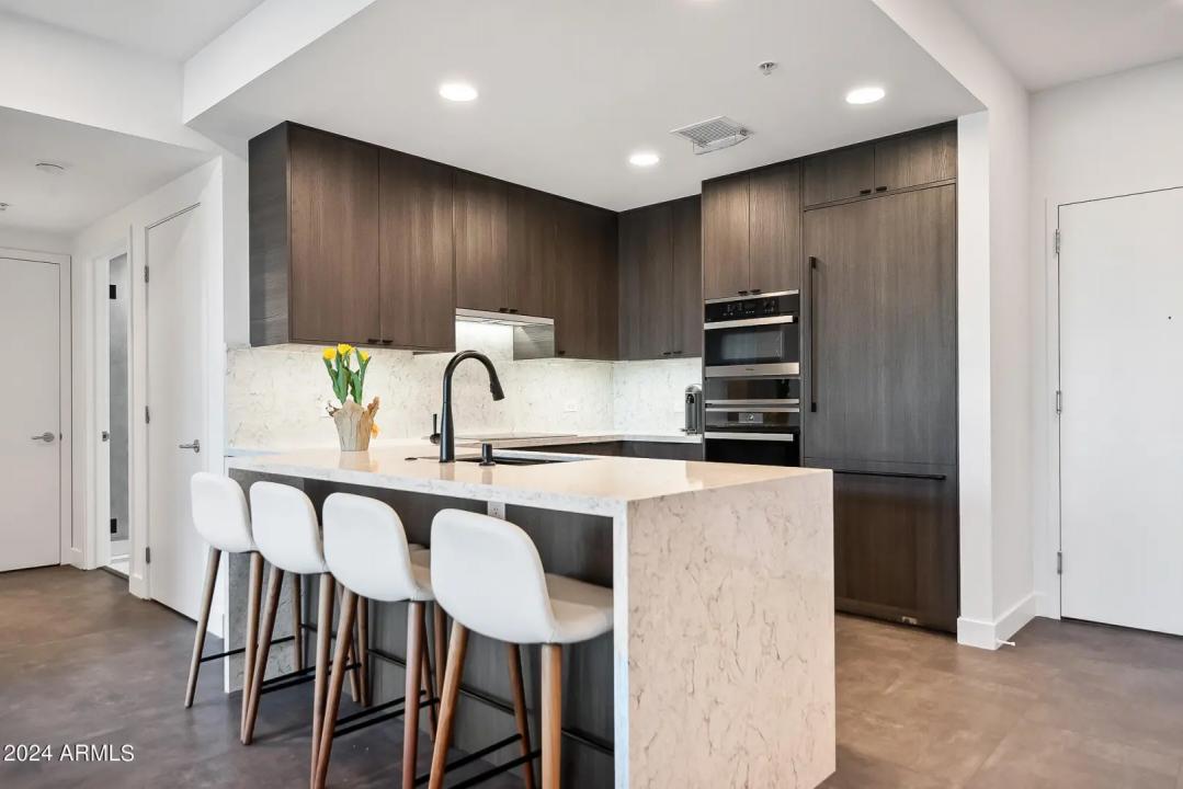 Real Estate Picture 1