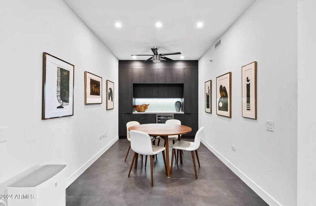 Real Estate Picture 9