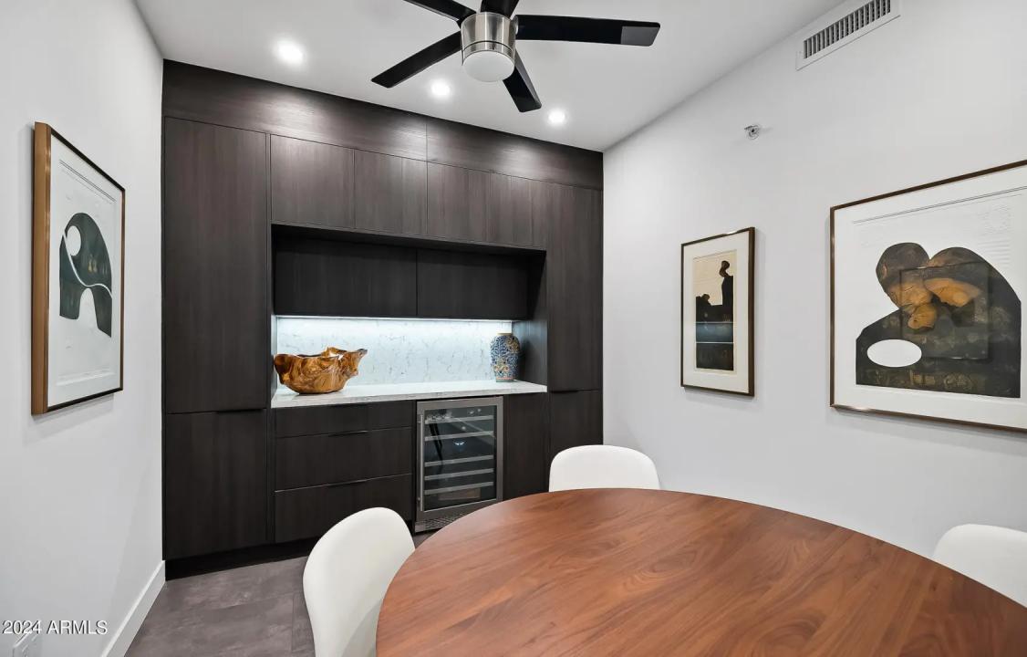 Real Estate Picture 10