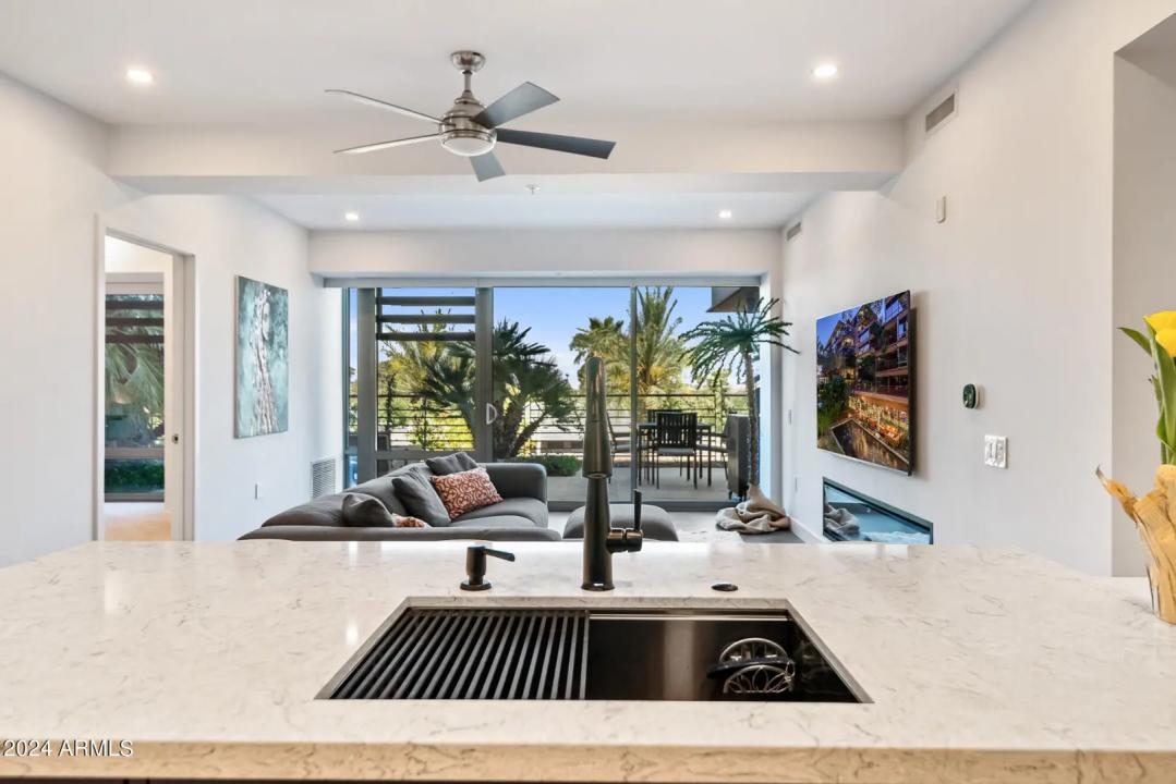 Real Estate Picture 12