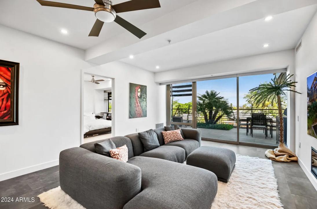 Real Estate Picture 14