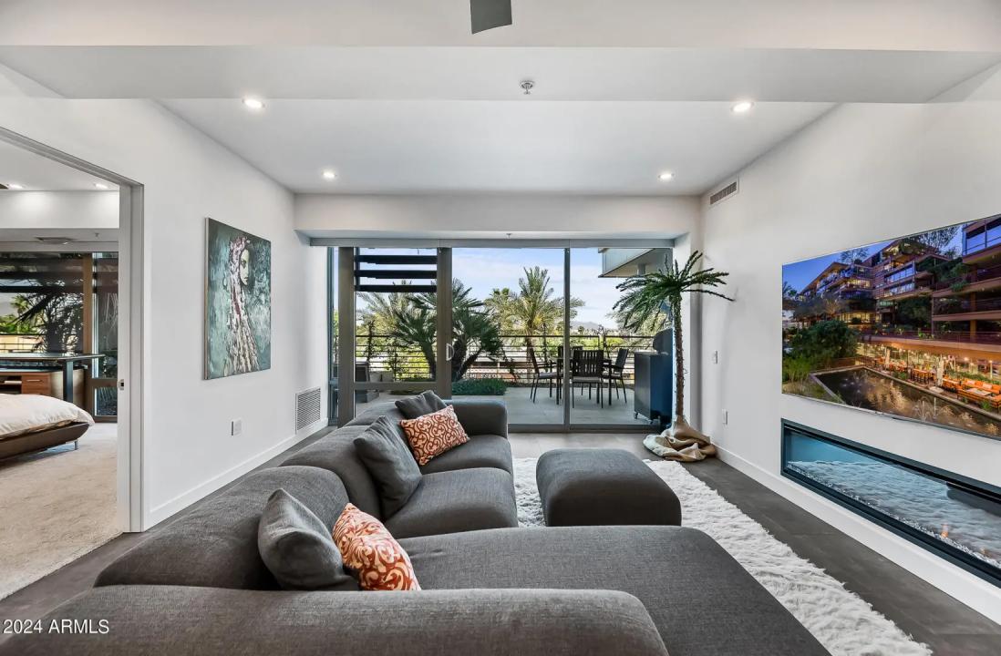 Real Estate Picture 15