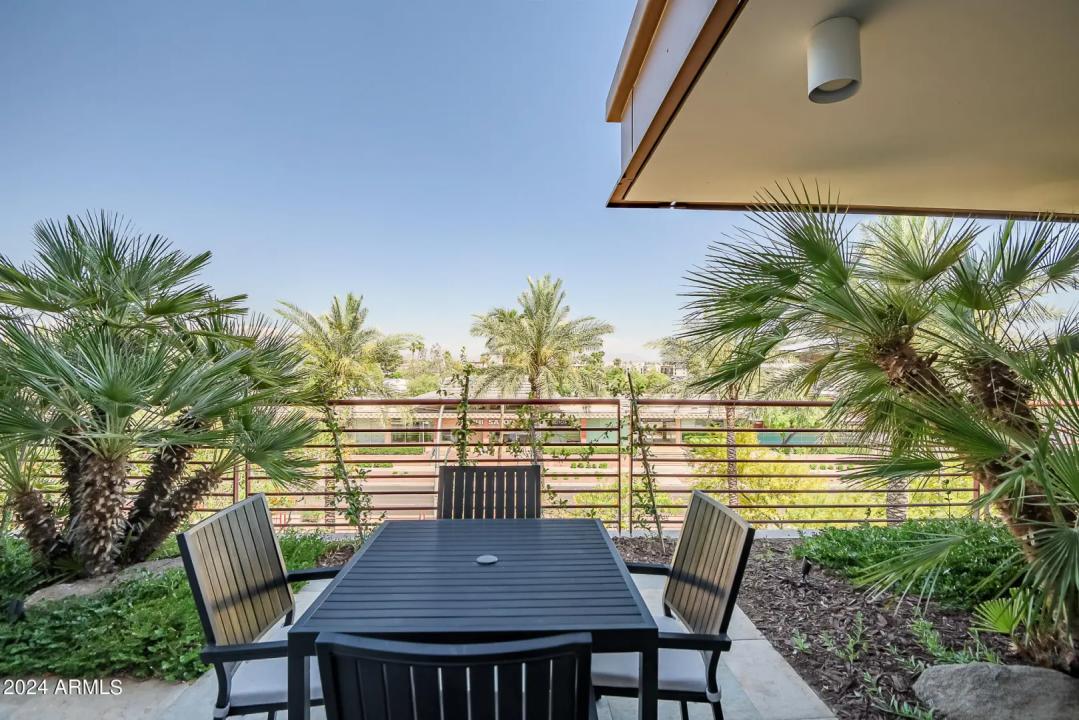 Real Estate Picture 22