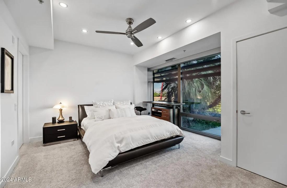Real Estate Picture 23