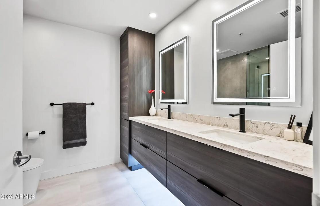 Real Estate Picture 25