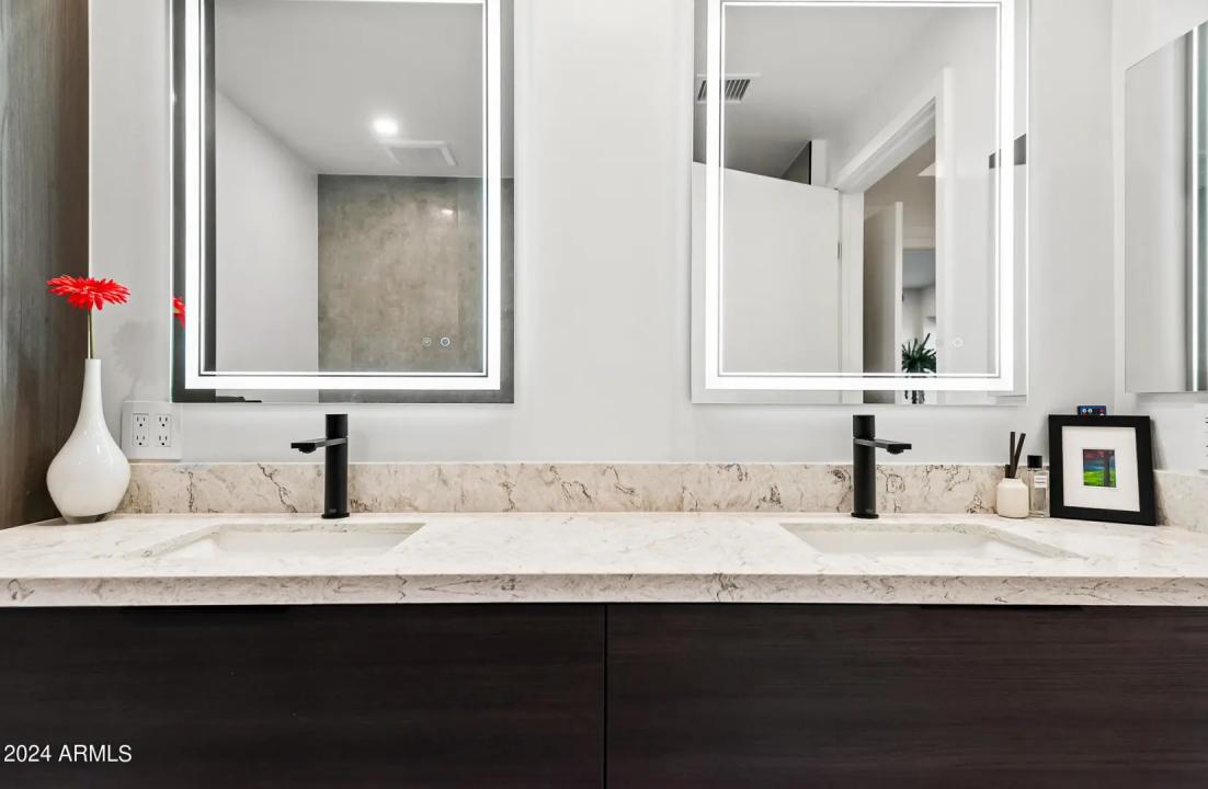 Real Estate Picture 26