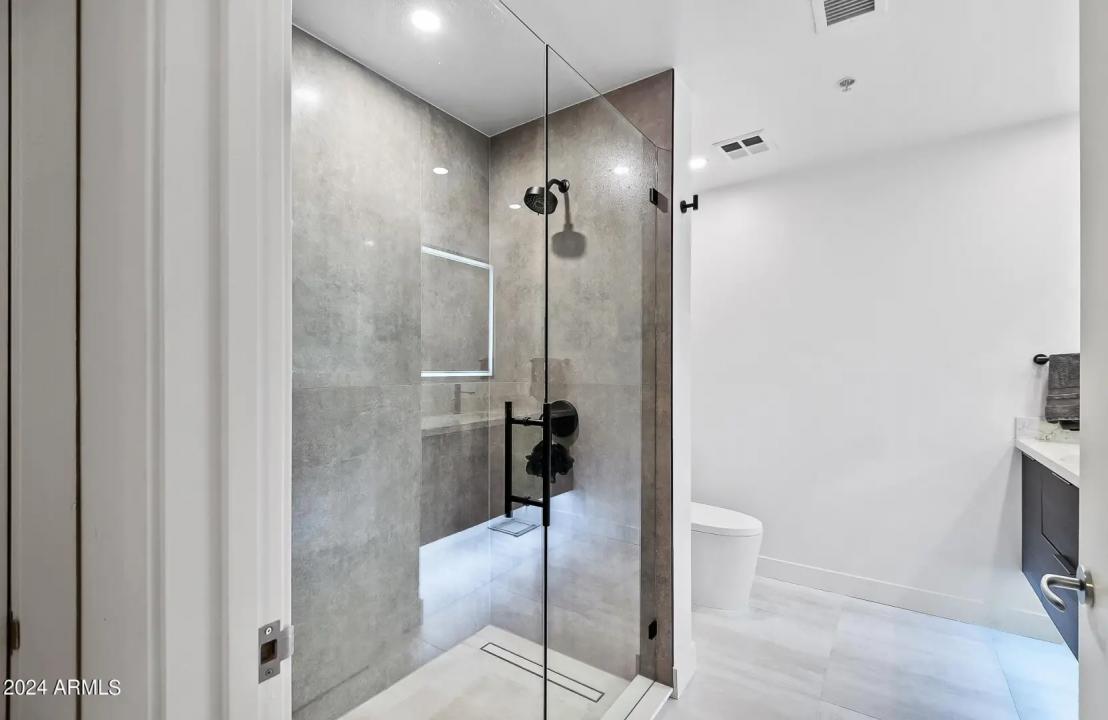 Real Estate Picture 27