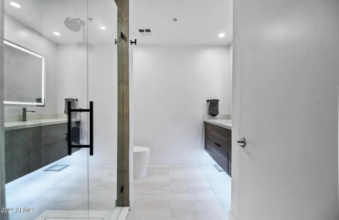Real Estate Picture 30