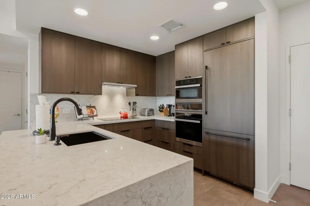 7167 E RANCHO VISTA Drive 4010 Scottsdale AZ 85251