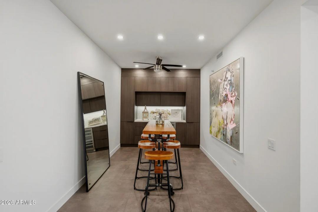 Real Estate Picture 11