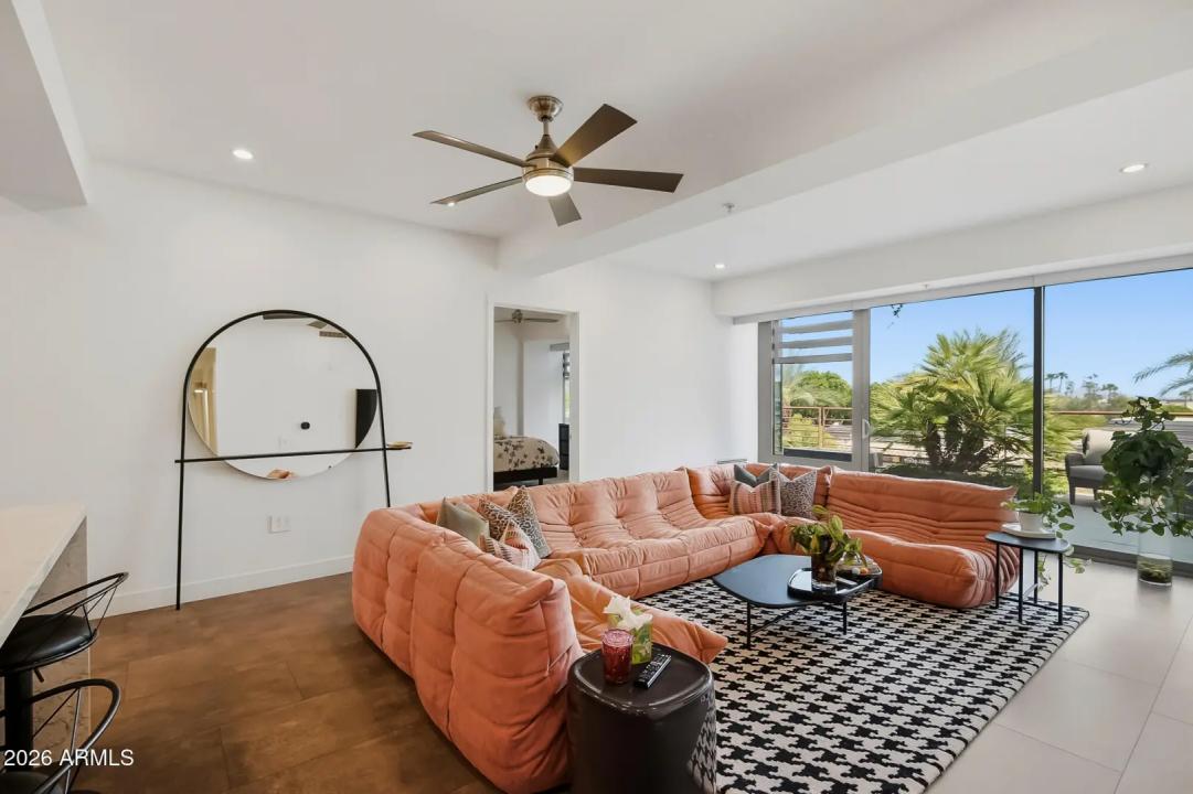Real Estate Picture 17