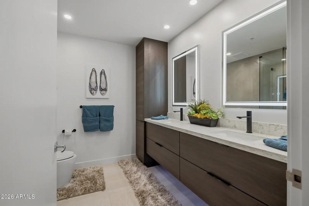 Real Estate Picture 30
