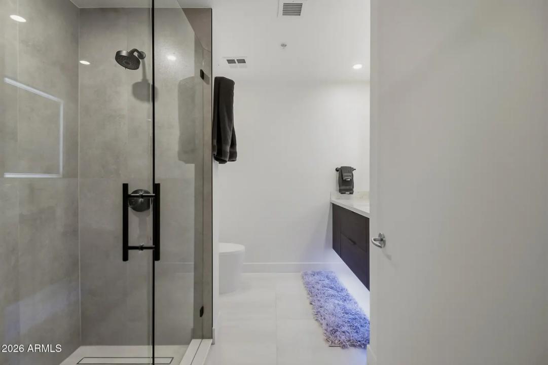 Real Estate Picture 36