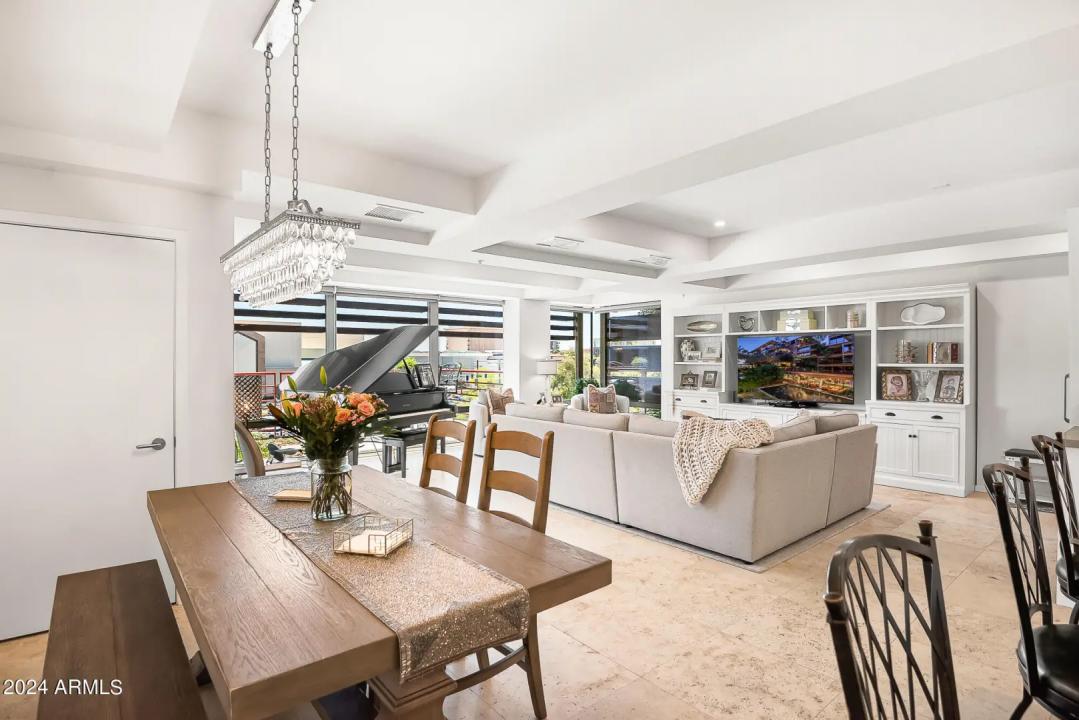 Real Estate Picture 19