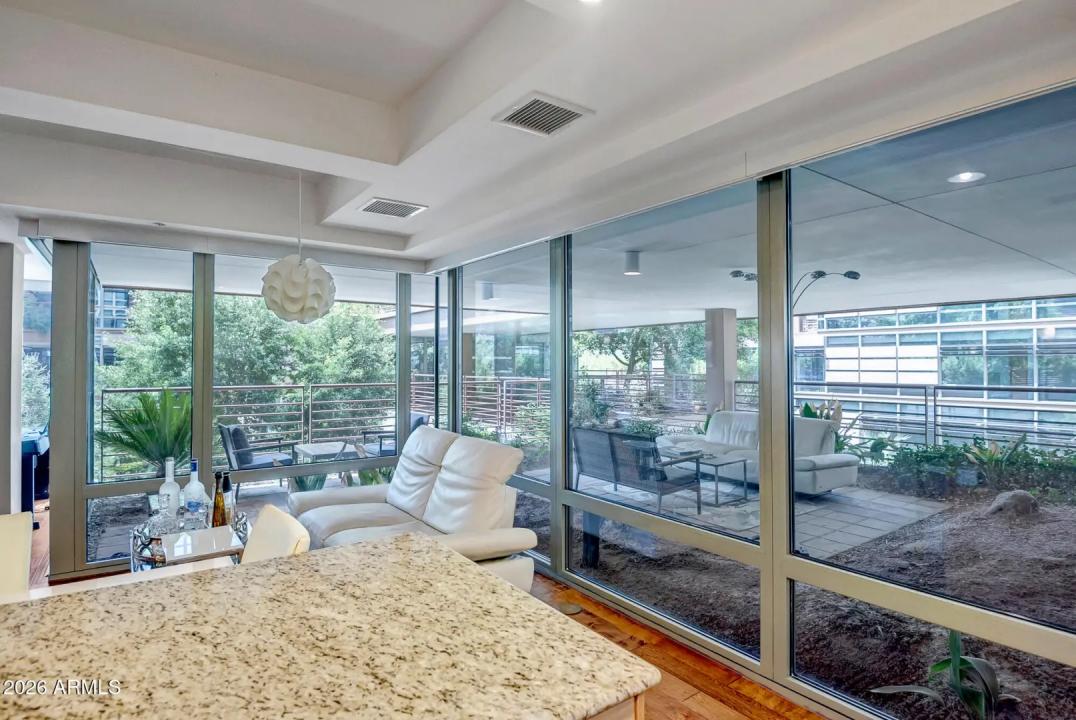Real Estate Picture 3