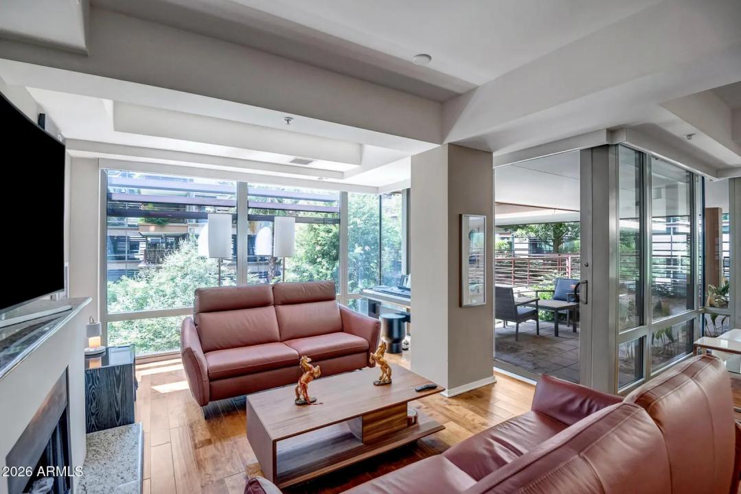 Real Estate Picture 9