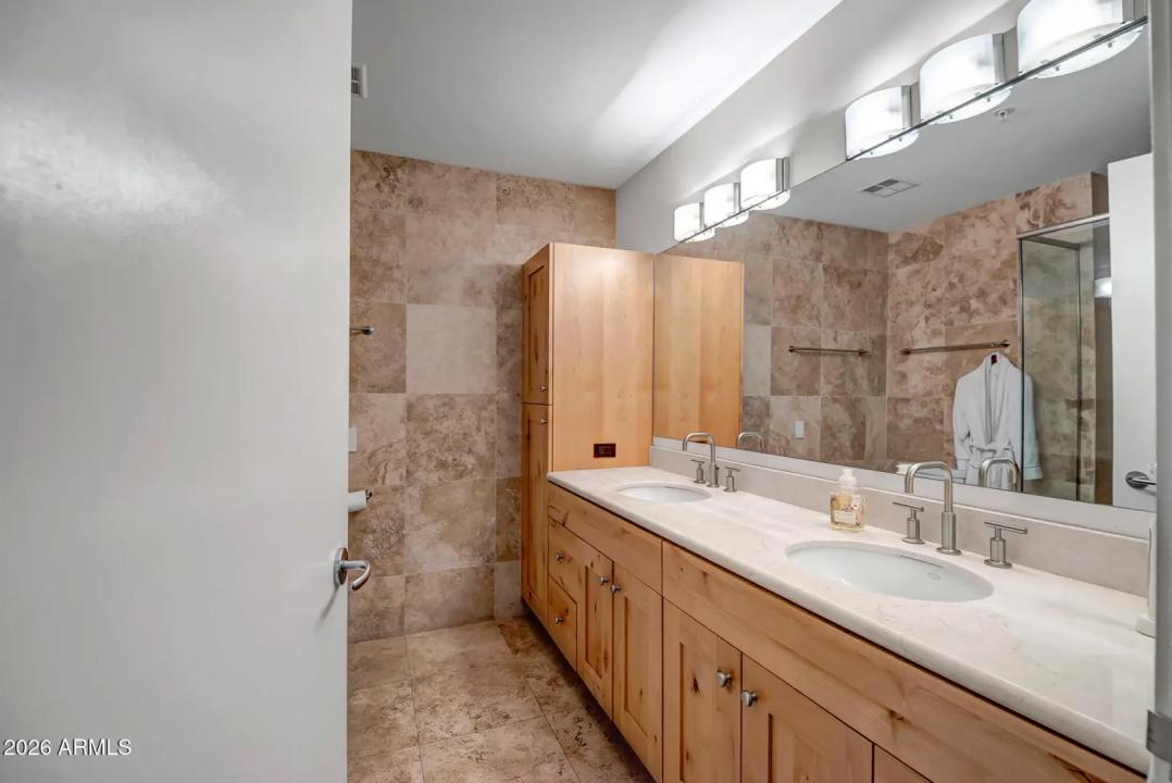 Real Estate Picture 20