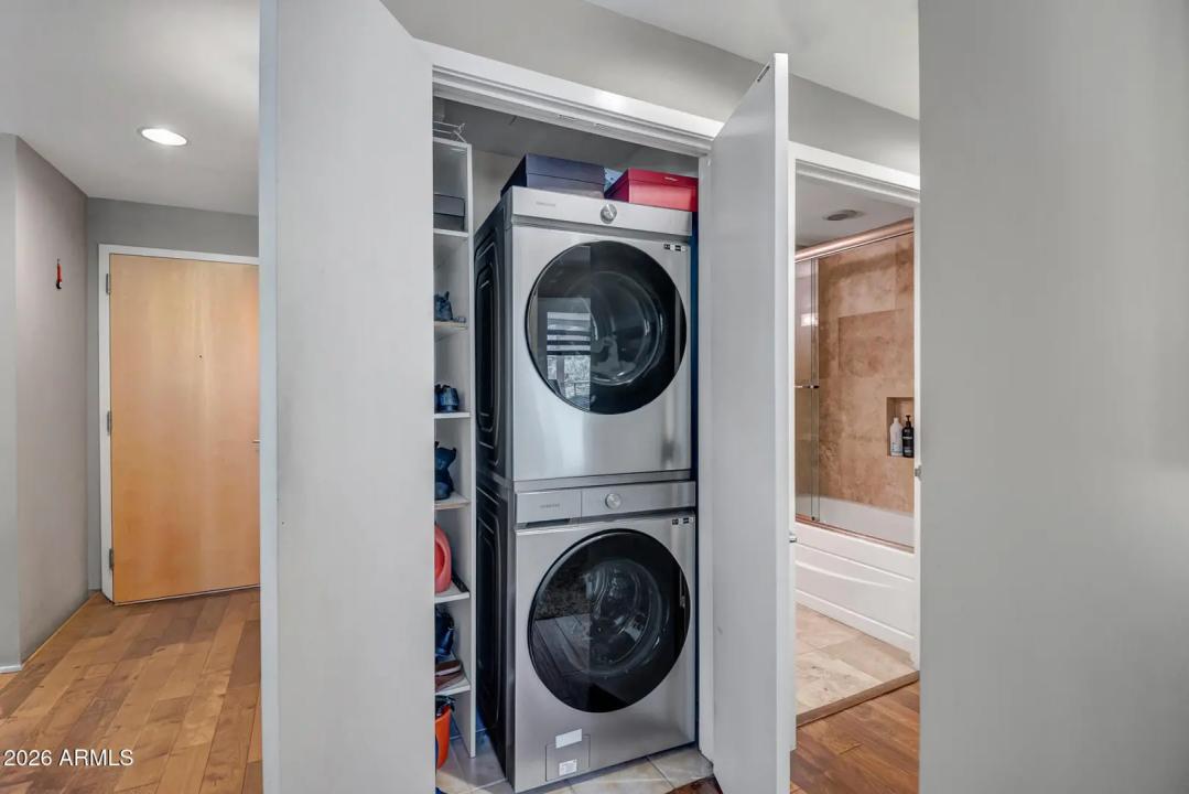 Real Estate Picture 22