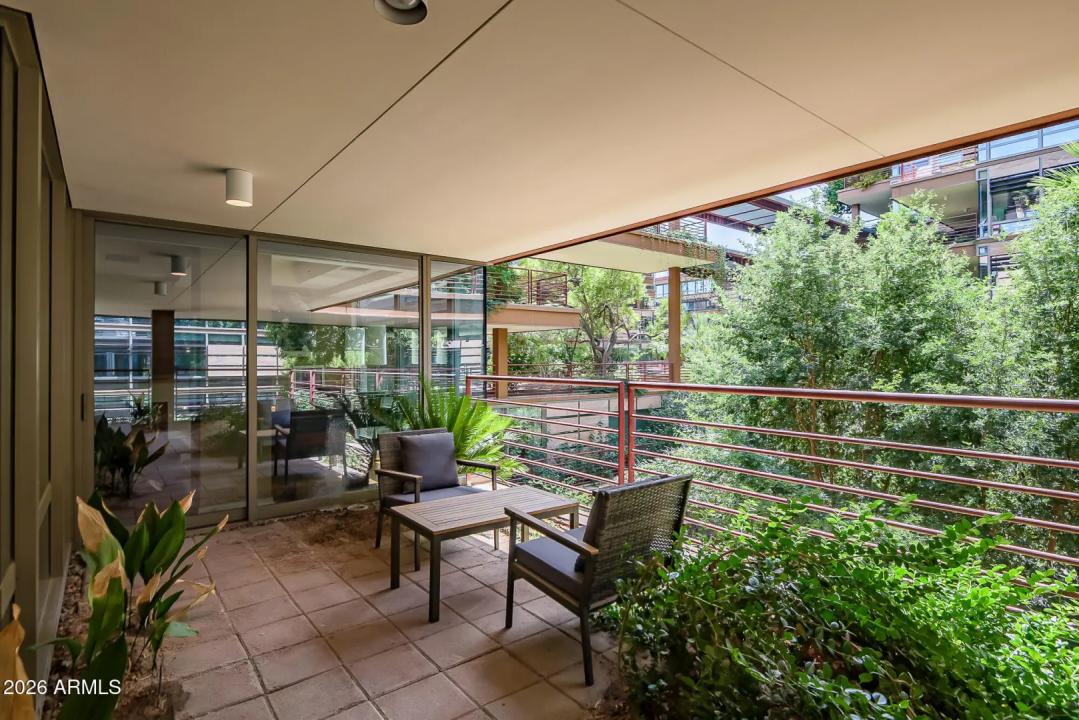 Real Estate Picture 24