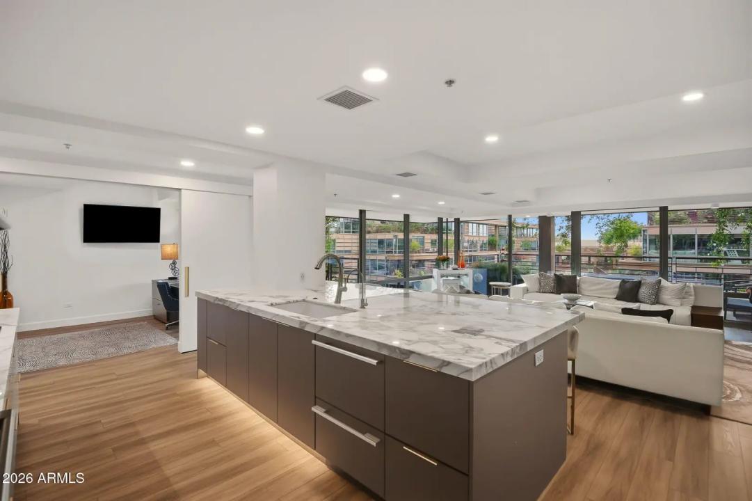 Real Estate Picture 2