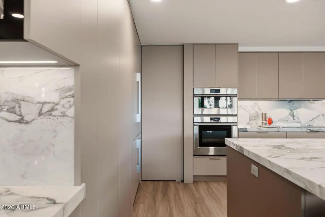 Real Estate Picture 20