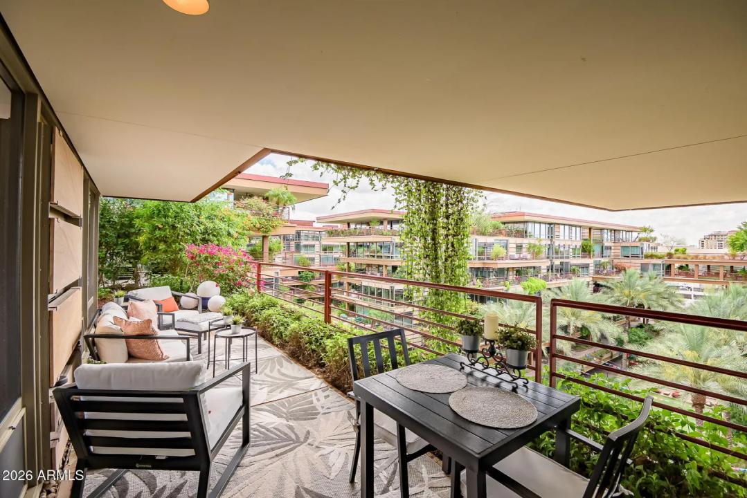 Real Estate Picture 32