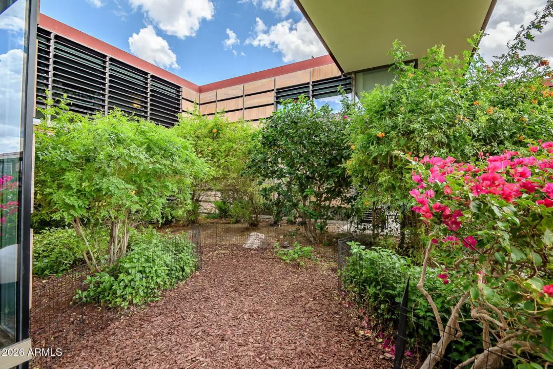 Real Estate Picture 35
