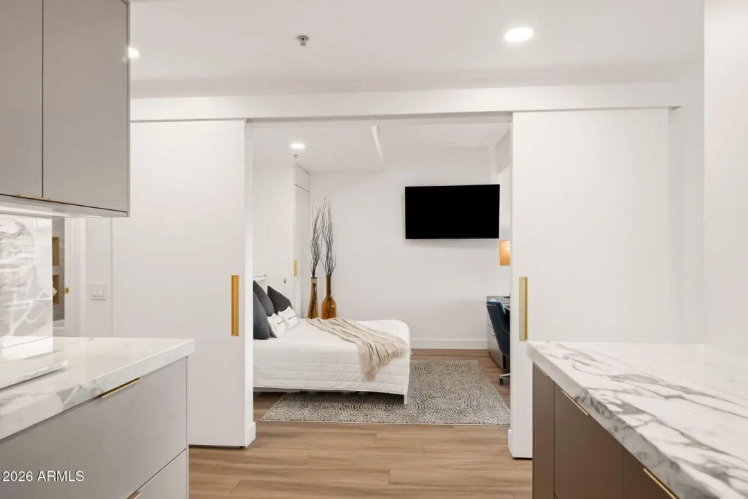 Real Estate Picture 42