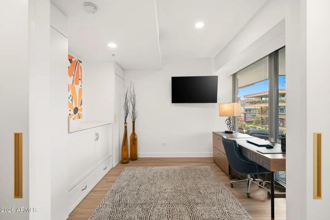 Real Estate Picture 44