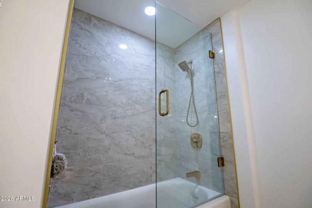 Real Estate Picture 50