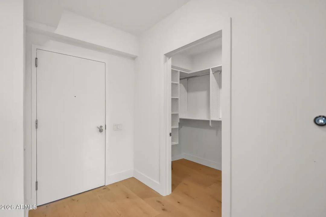 Real Estate Picture 3