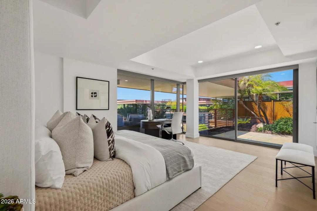 Real Estate Picture 17