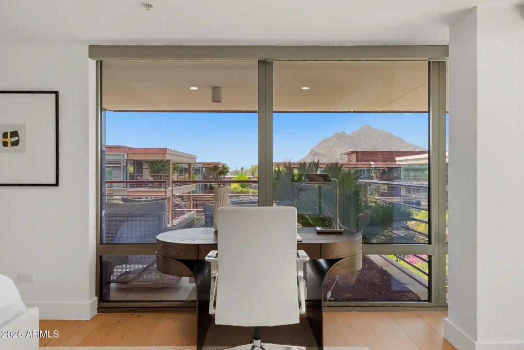Real Estate Picture 18