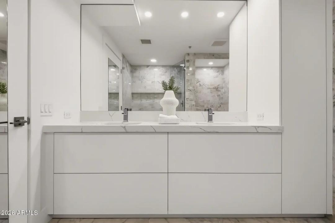 Real Estate Picture 21