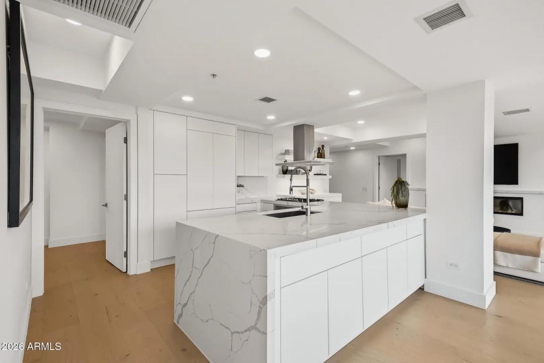 Real Estate Picture 28