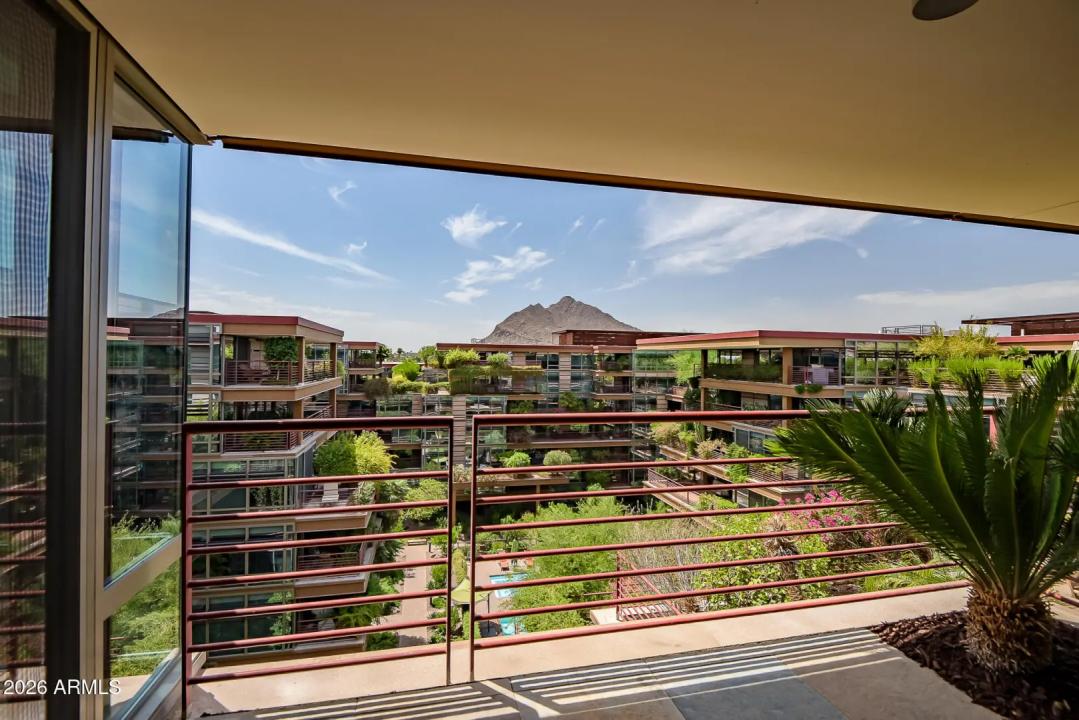 Real Estate Picture 30