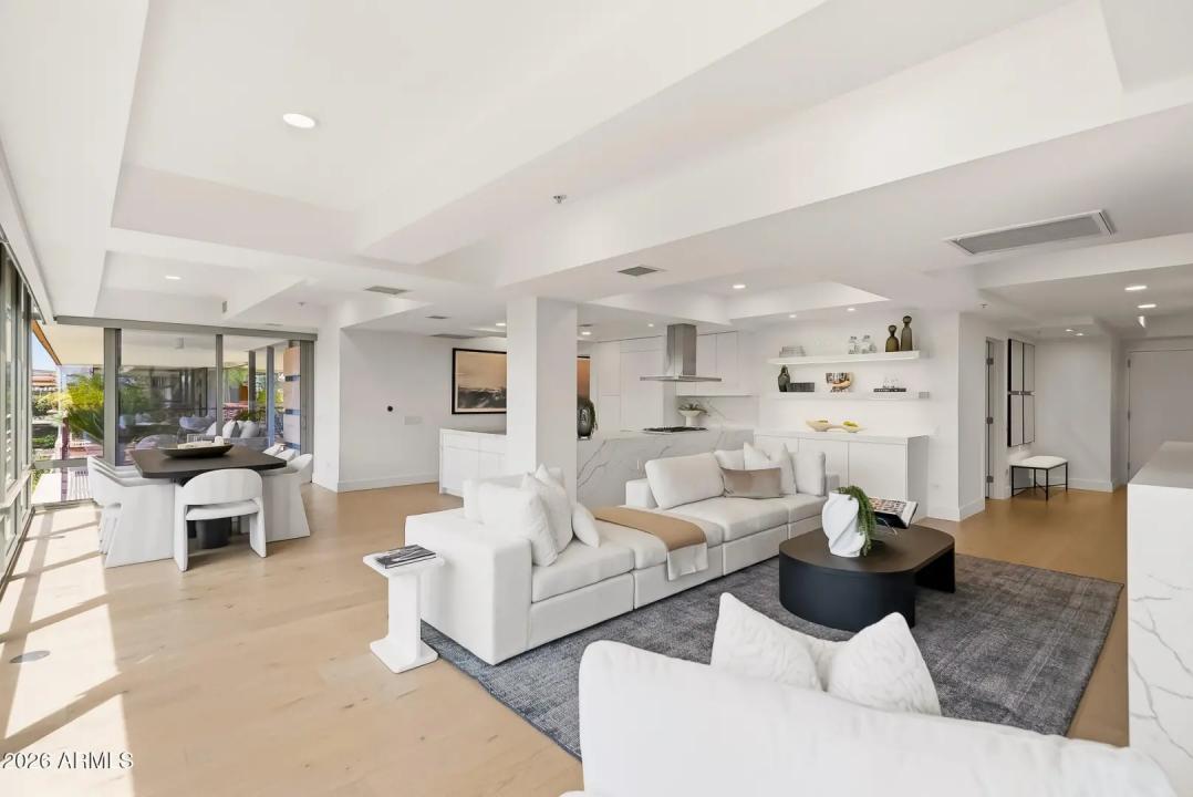 Real Estate Picture 34