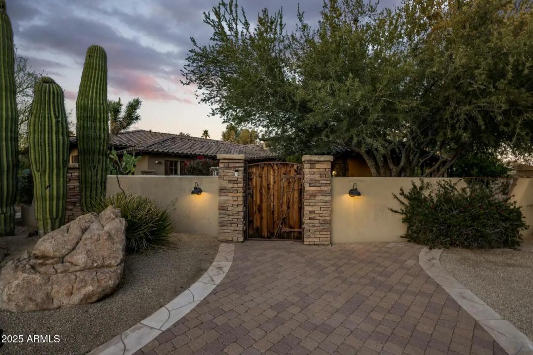 Real Estate Picture 1