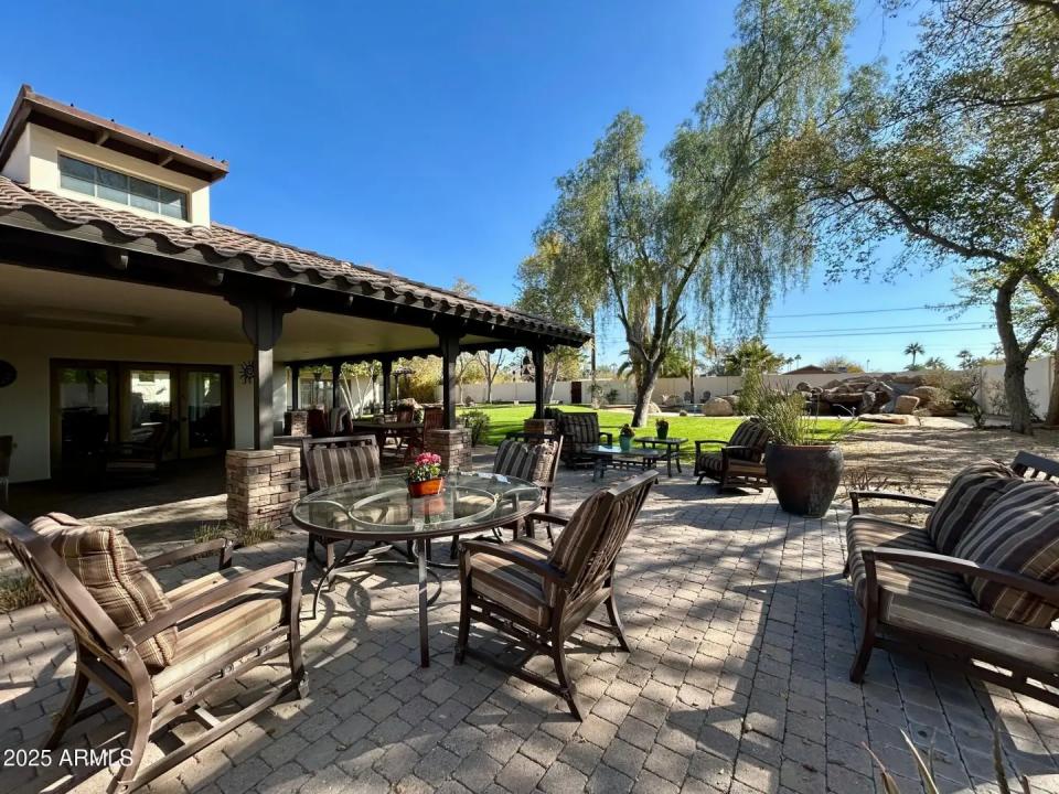 Real Estate Picture 10