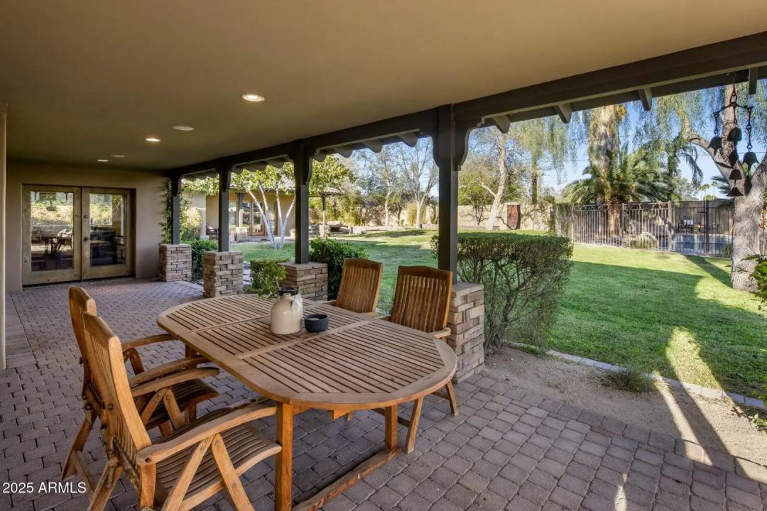 Real Estate Picture 18