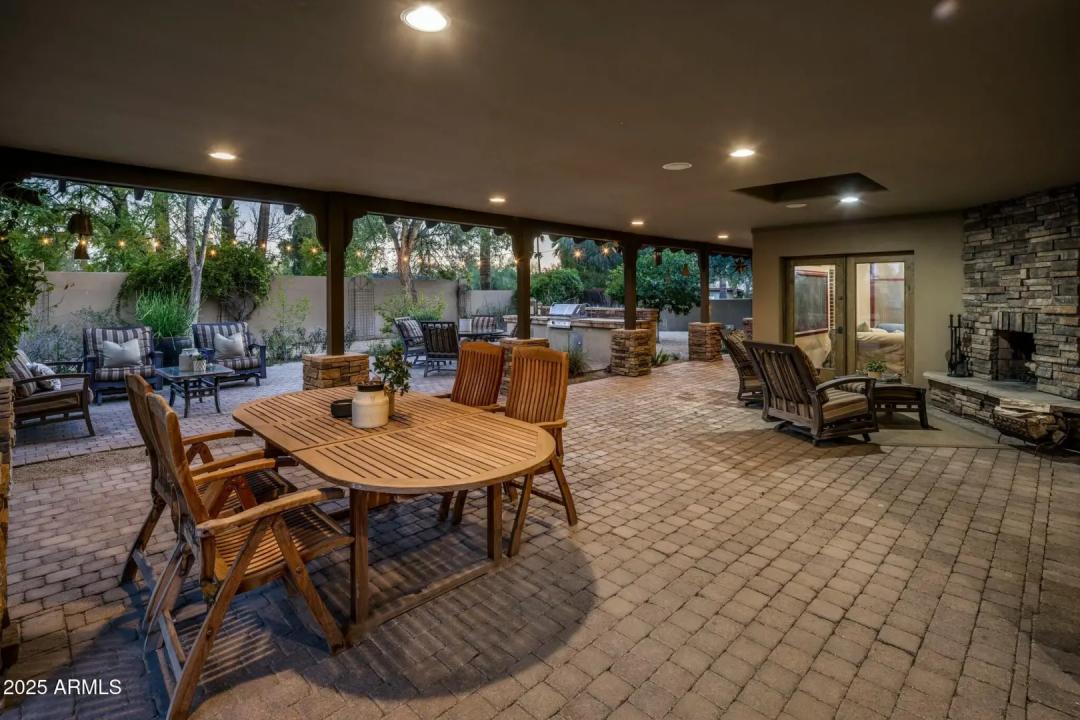 Real Estate Picture 19