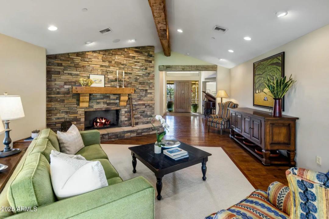 Real Estate Picture 20
