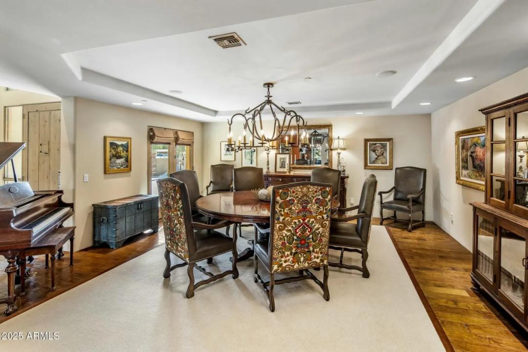 Real Estate Picture 22