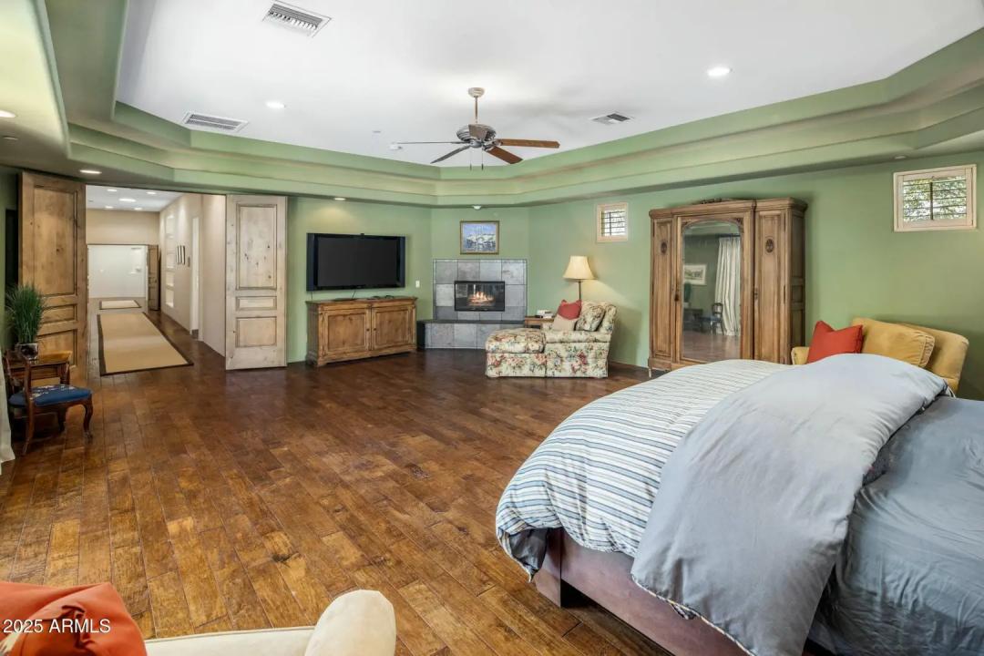 Real Estate Picture 26