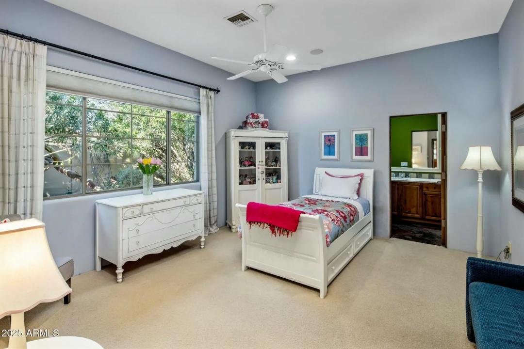 Real Estate Picture 36