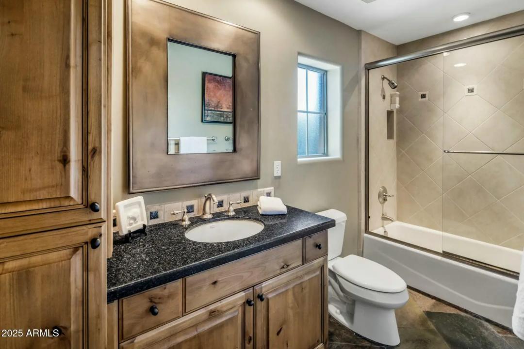 Real Estate Picture 39