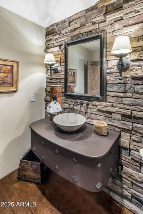 Real Estate Picture 41